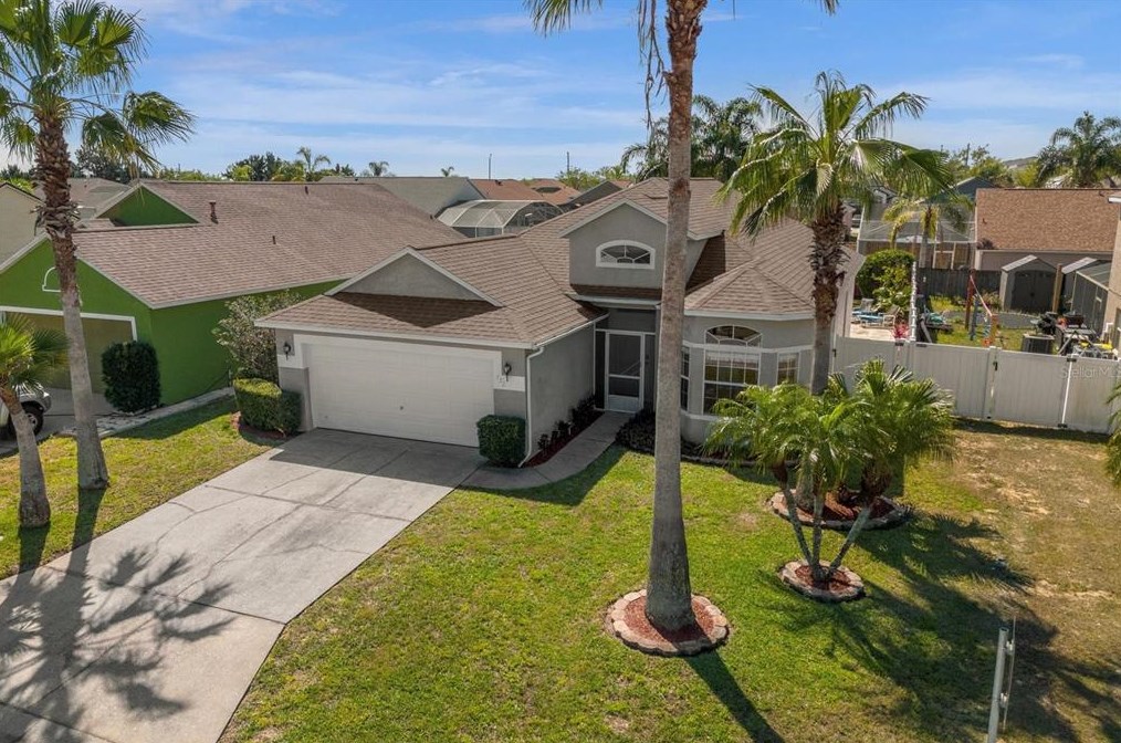 332 Tiffany Loop, Davenport, FL 33837-3588