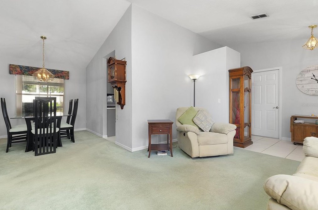 415 Westwind Dr, Davenport FL  33896-6613 exterior