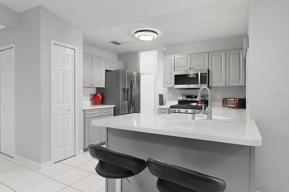 415 Westwind Dr, Davenport FL  33896-6613 exterior