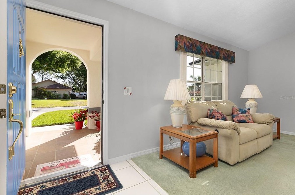 415 Westwind Dr, Davenport FL  33896-6641 exterior