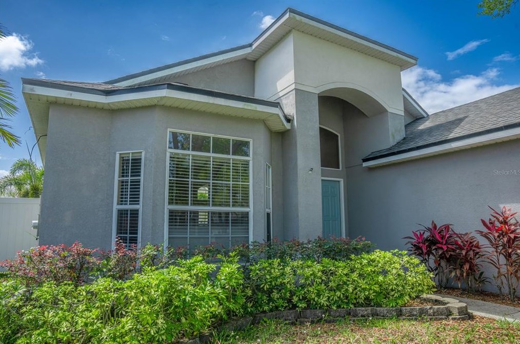 14006 Yellow Wood Cir, Orlando FL  32828-8295 exterior