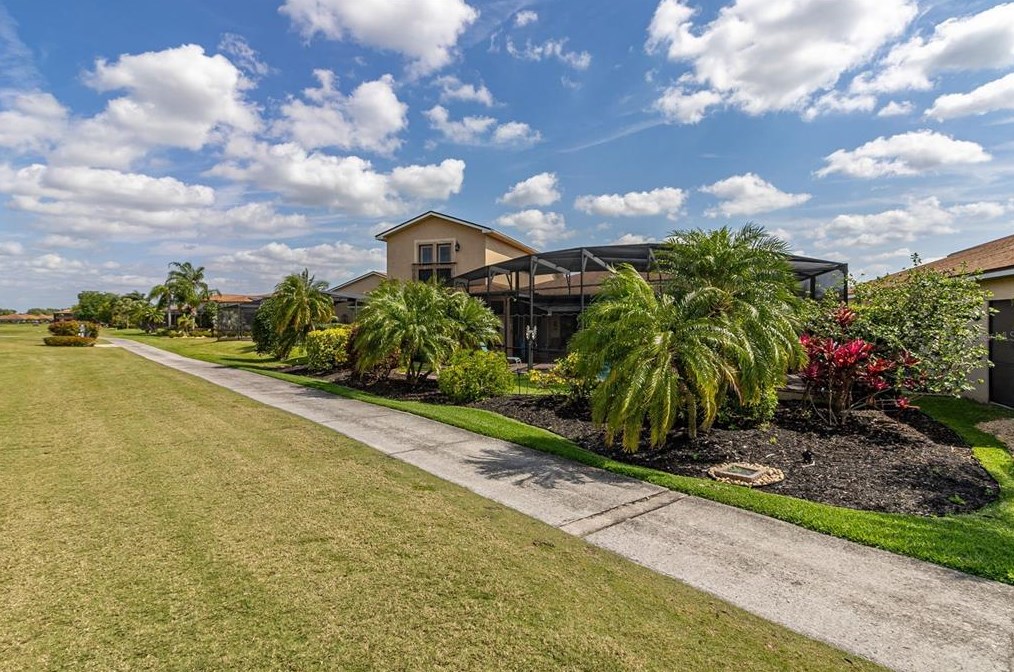 4184 Dunmore Dr, Lake Wales FL  33859-5742 exterior