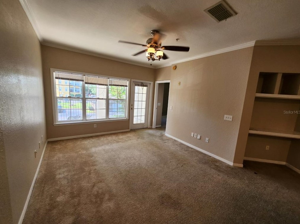 3725 Conroy Rd #2126, Orlando, FL 32839