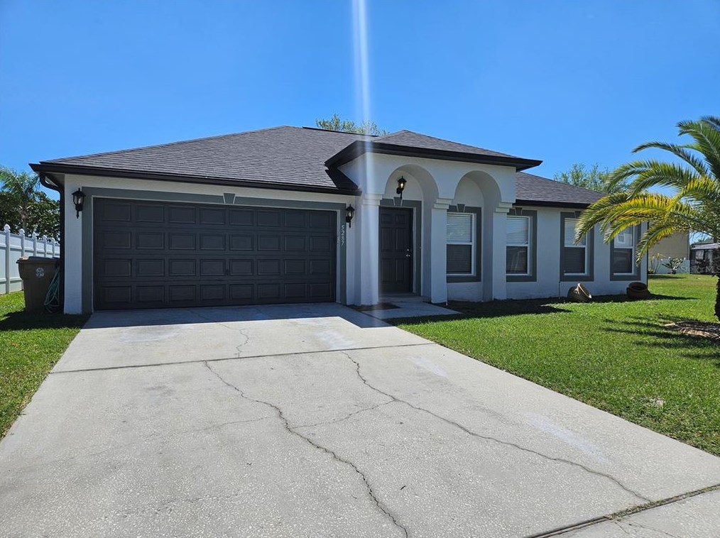 5287 Sunset Canyon Dr, Kissimmee, FL 34758