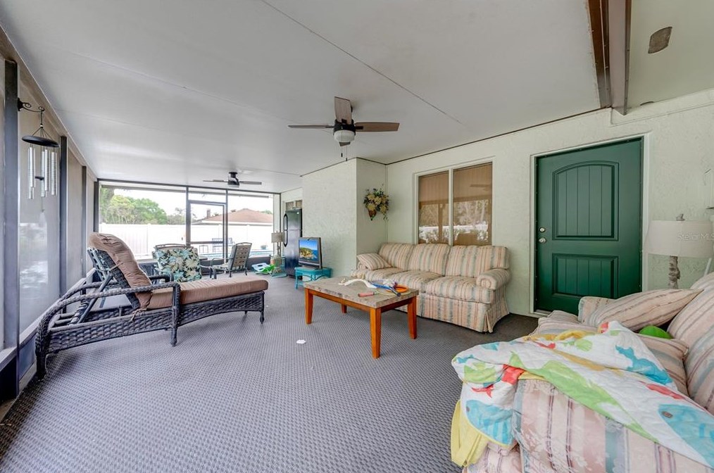 1434 Paula Dr, Apopka FL  32703-7423 exterior