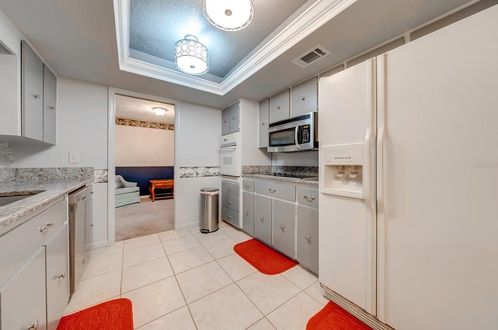 1434 Paula Dr, Apopka FL  32703-7423 exterior