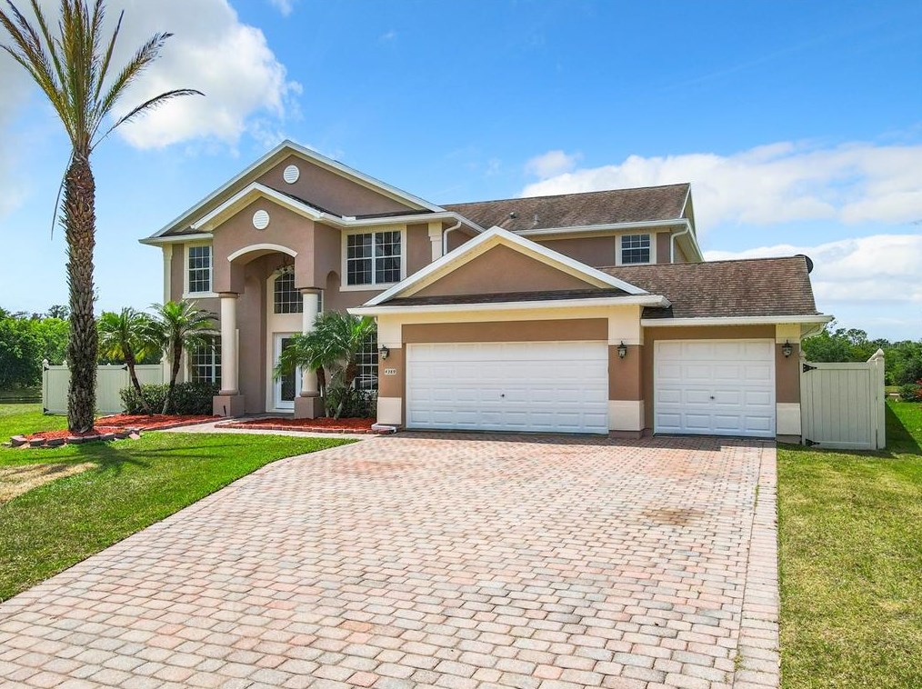 4389 Fawn Lily Way, Kissimmee, FL 34746-3494