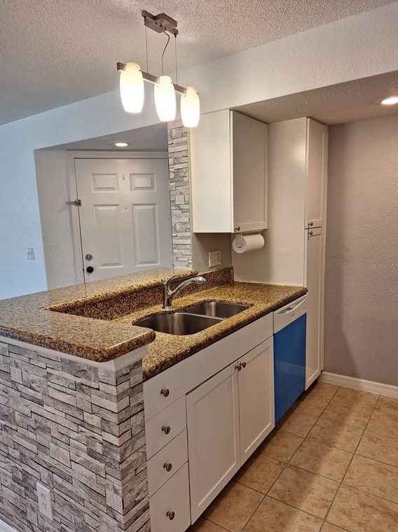 5116 Conroy Rd #12, Orlando, FL