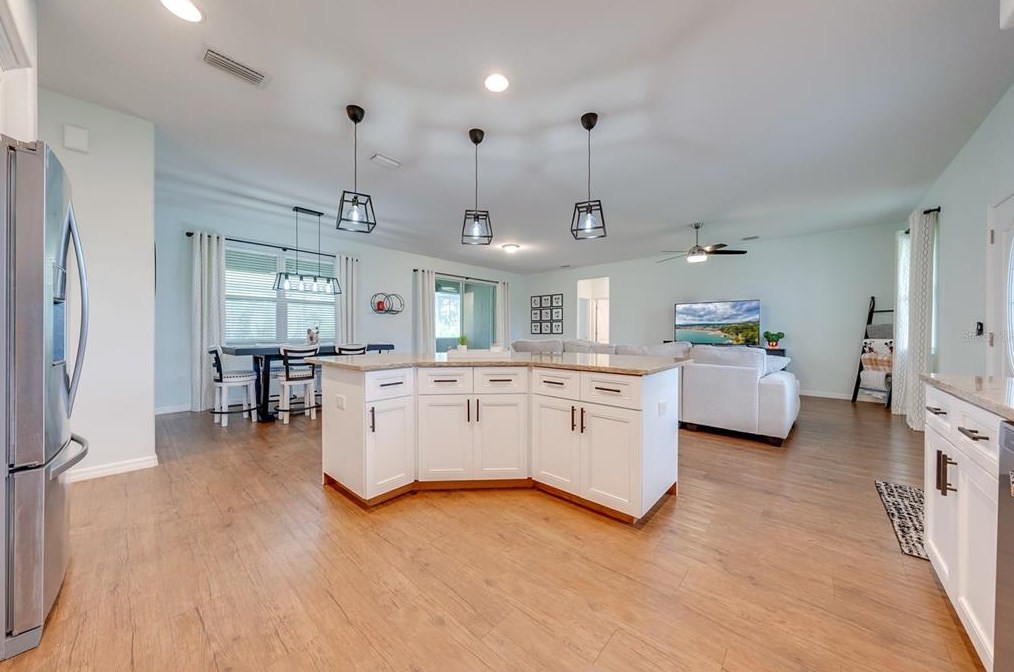 2235 Bronco Dr, Saint Cloud FL  34771-9532 exterior