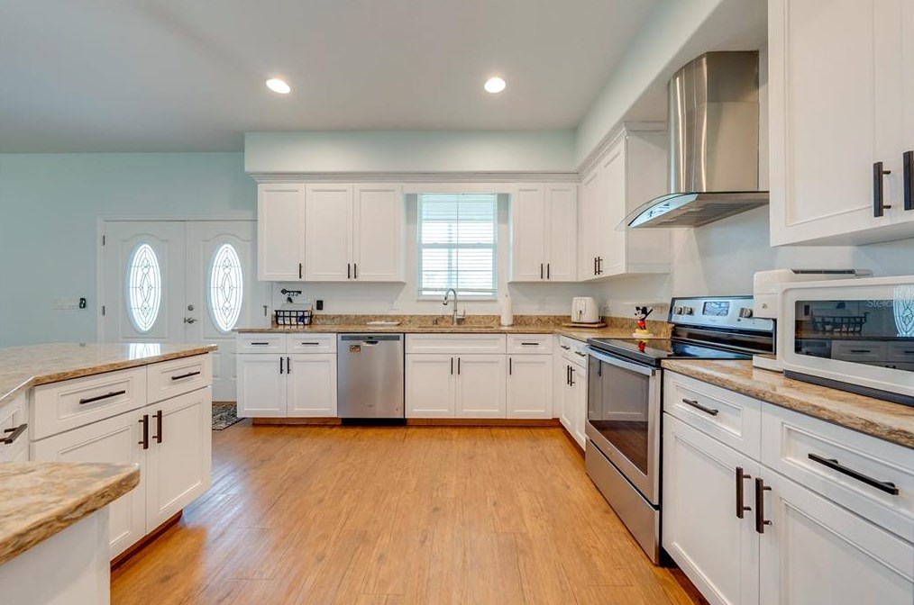 2235 Bronco Dr, Saint Cloud FL  34771-9532 exterior