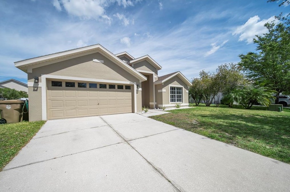 2507 Balmoral Dr, Kissimmee, FL 34744