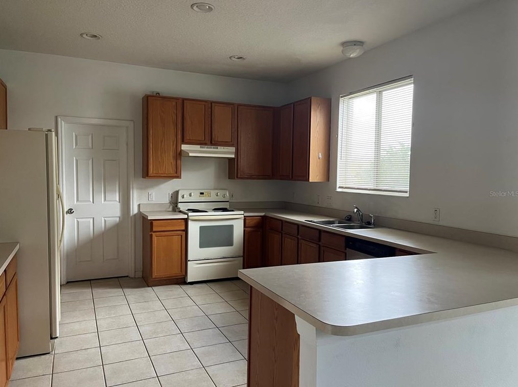 426 Janice Kay Pl, Kissimmee FL  34744-8515 exterior