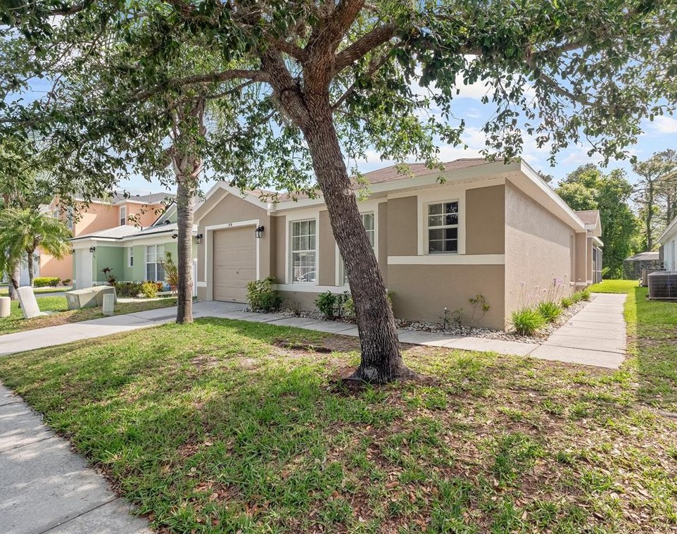 144 Sundown Ct, Davenport, FL 33896-3048