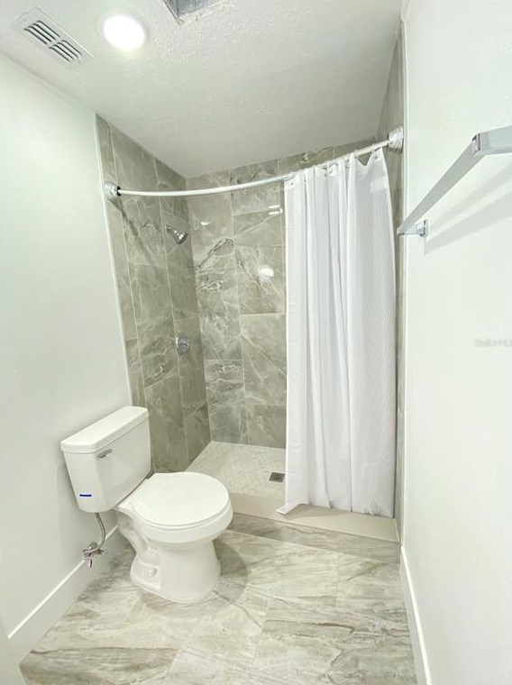 1525 Colony Ave, Kissimmee FL  34744-4013 exterior