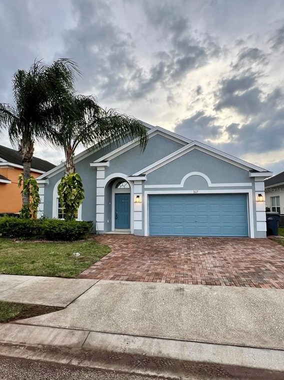 207 Vizcay, Davenport, FL 33837