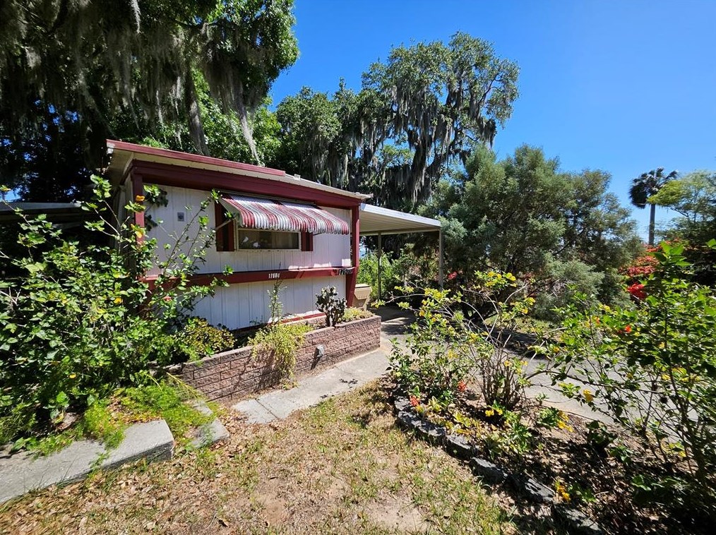 17508 Palm Dr, Montverde, FL 34756-3258