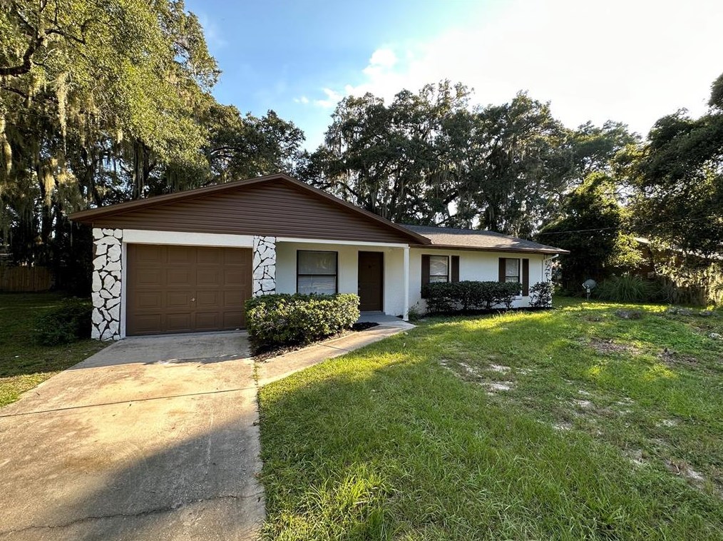 702 27th St, Ocala, FL 34470-3674