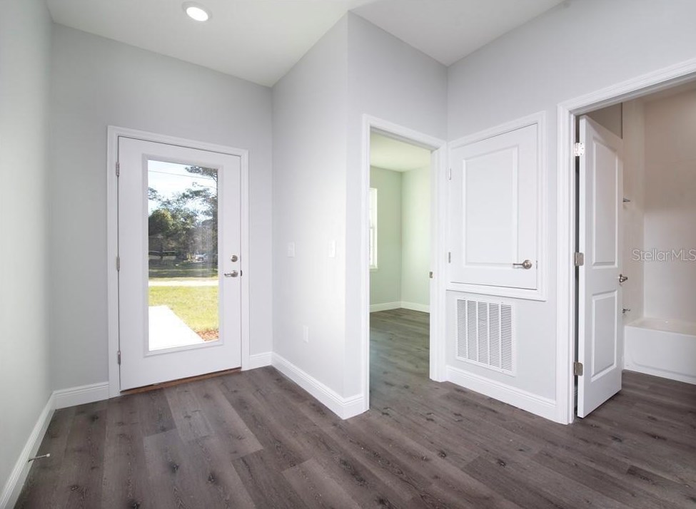 9 Hemlock Ln, Ocala, FL 34472-4268