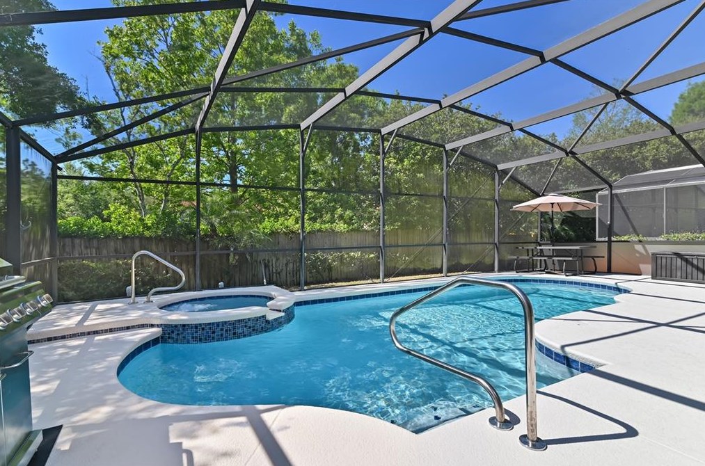 985 Lk Berkley Dr, Kissimmee FL  34746-6122 exterior