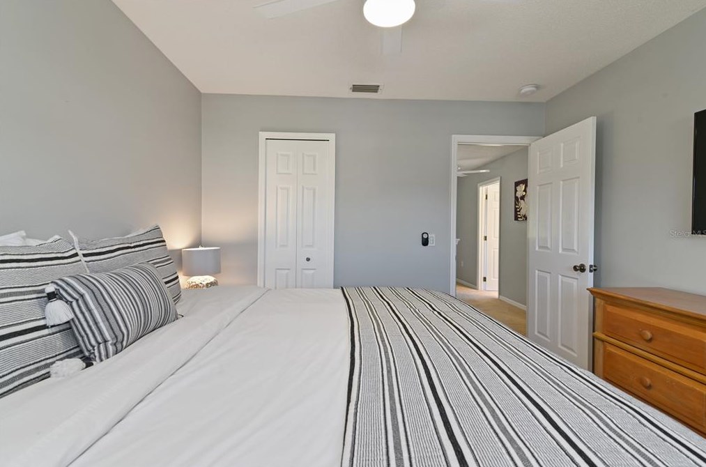 985 Lk Berkley Dr, Kissimmee FL  34746-6122 exterior