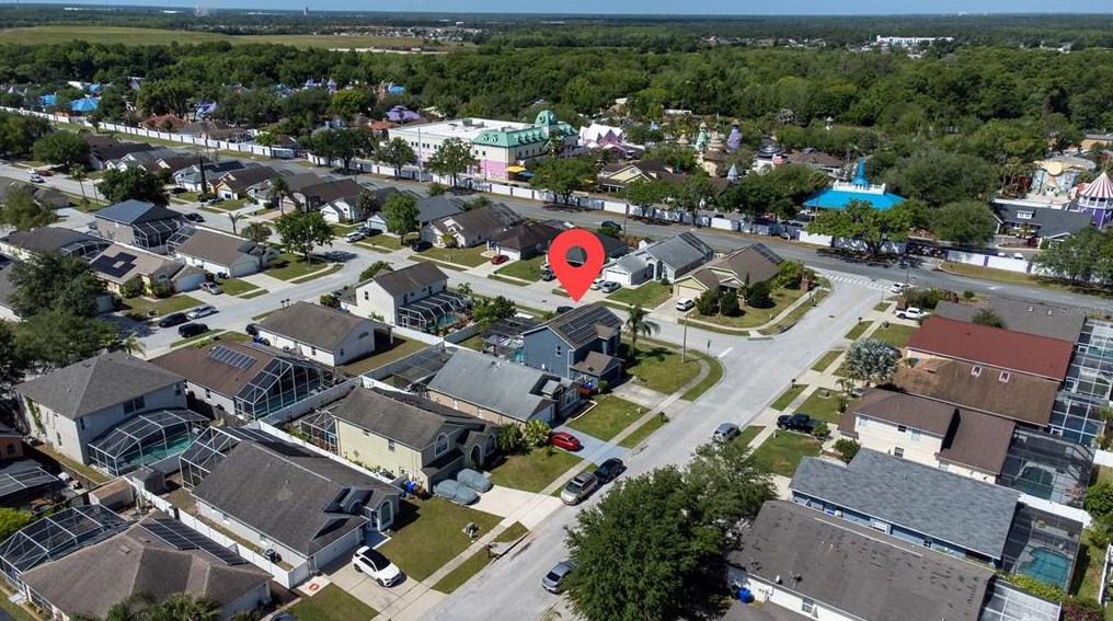 4304 Creekside Blvd, Kissimmee FL  34746-6044 exterior
