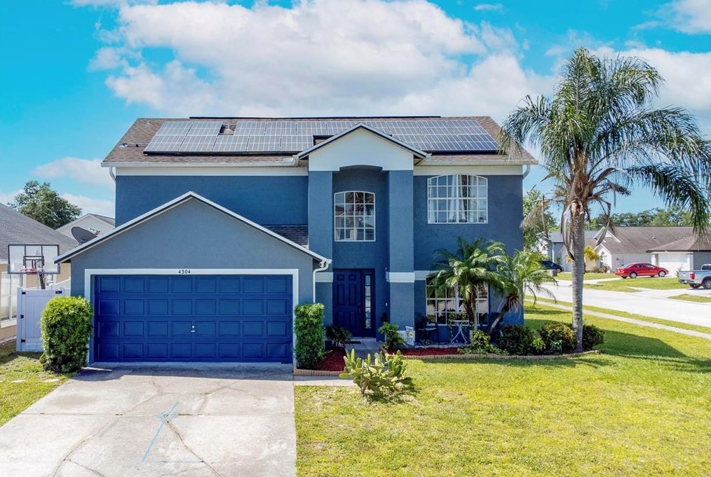 4304 Creekside Blvd, Kissimmee FL  34746-6044 exterior