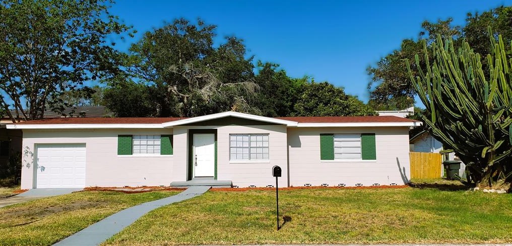 551 Mark Ave, Daytona Beach, FL 32114-1727