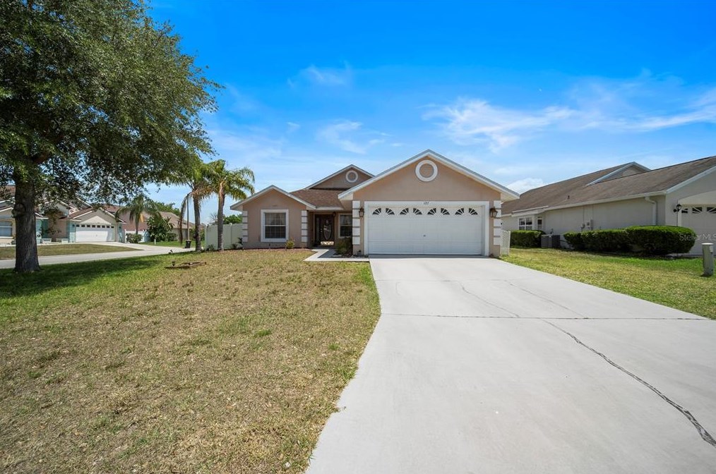 127 Ella Mae Dr, Davenport, FL 33897-4407