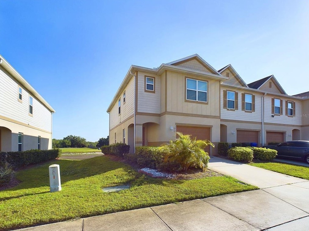 3819 Strafford Pl, Lakeland, FL 33810