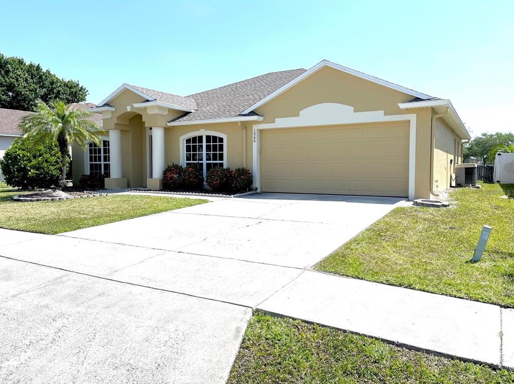 1066 Adelphi Ln, Orlando, FL 32824-5268