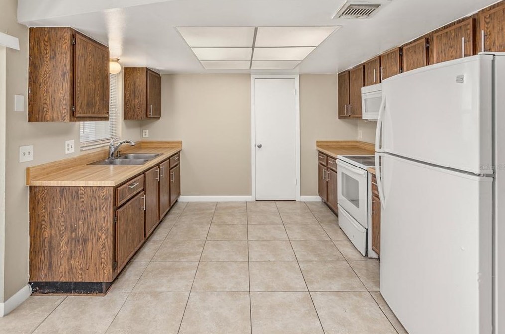 251 Jalapa Dr, Kissimmee, FL 34743