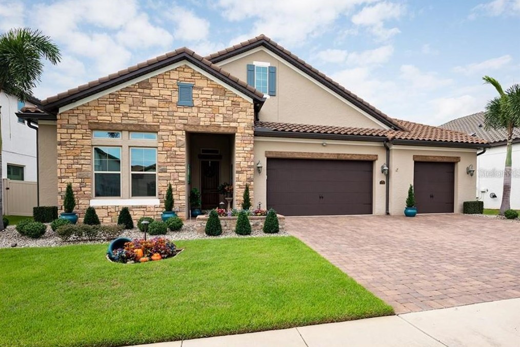 8107 Chilton Dr, Orlando FL 32836-5834 exterior