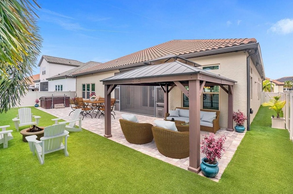 8107 Chilton Dr, Orlando FL 32836-5834 exterior