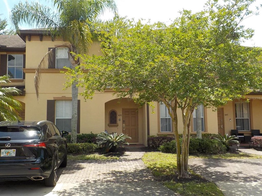 637 Calabria Ave, Davenport, FL 33897-0069