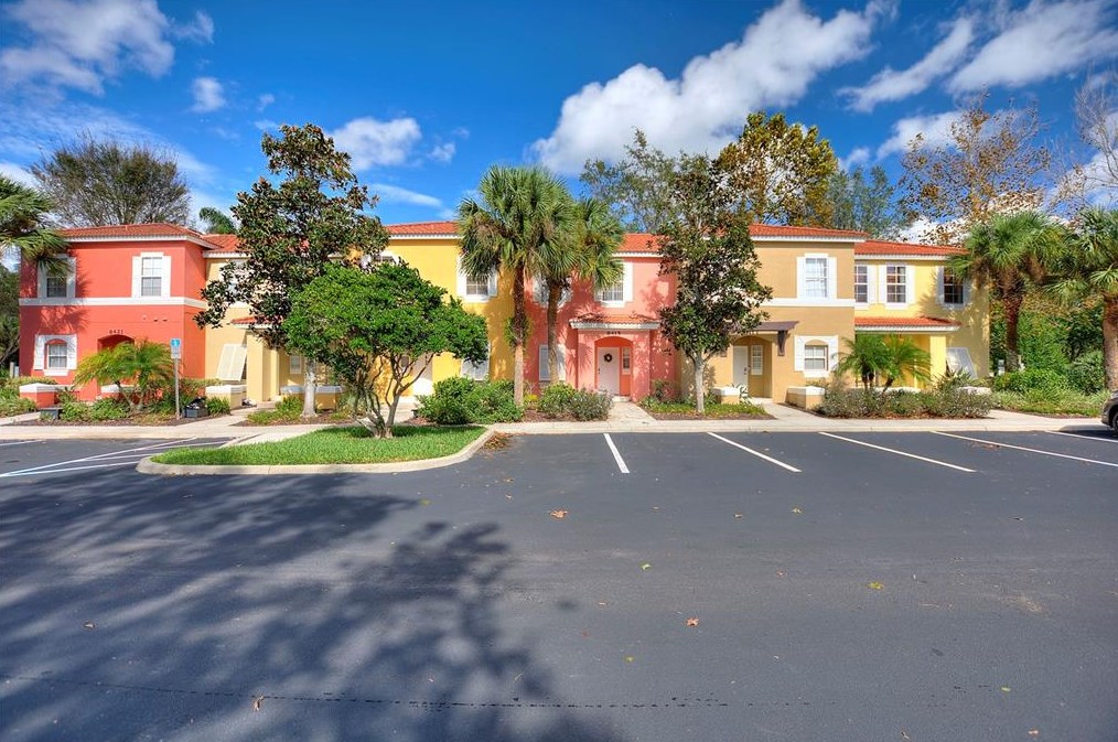 8415 Crystal Cove Loop, Kissimmee, FL 34747-3009