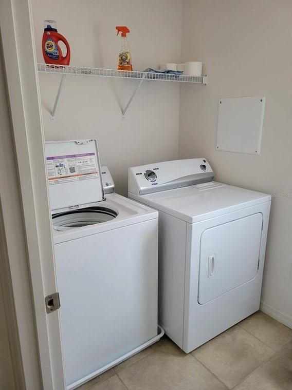 4005 Marina Isle Dr, Kissimmee FL 34746-1835 exterior