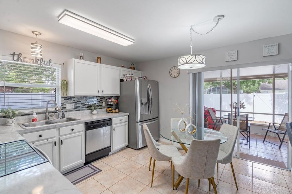 855 Mclean Ct, Orlando FL 32825-6367 exterior