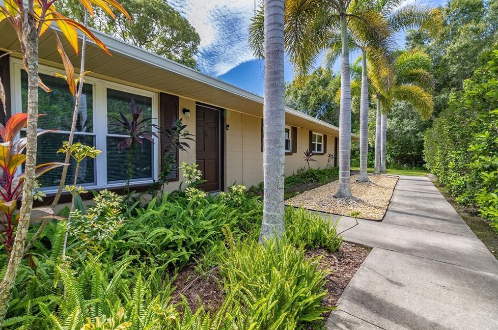 812 Oregon Ave, Saint Cloud, FL 34769-3437