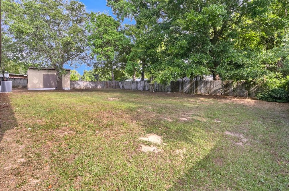 5923 140th Pl, Summerfield FL  34491-7744 exterior