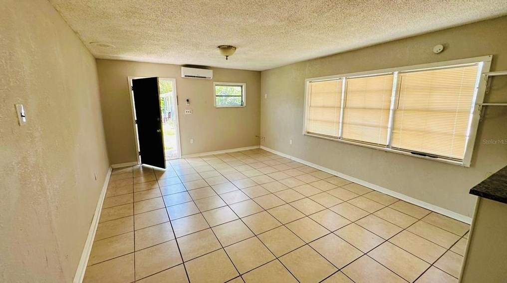 1310 N Combee Rd #7, Lakeland, FL 33801