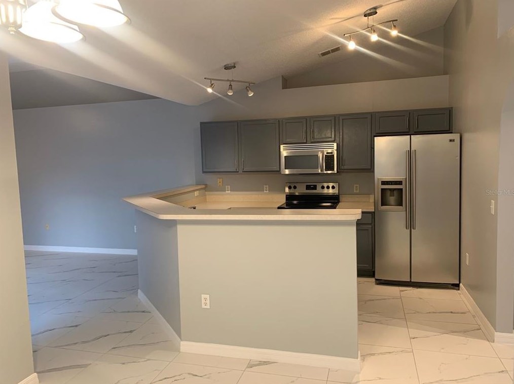 823 Hazel Grove Ct, Kissimmee, FL 34758