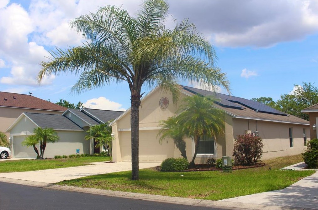 2693 Whispering Trl Dr, Winter Haven FL  33884-1844 exterior