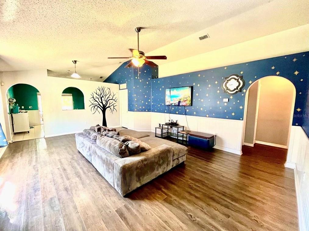 2693 Whispering Trl Dr, Winter Haven FL  33884-1844 exterior