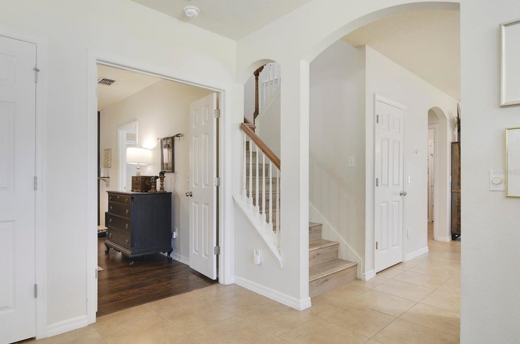 616 Bending Oak Trl, Winter Garden FL  34787-2462 exterior