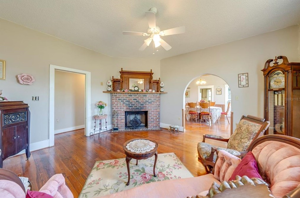 4145 Reaves Rd, Kissimmee FL 34746-3429 exterior