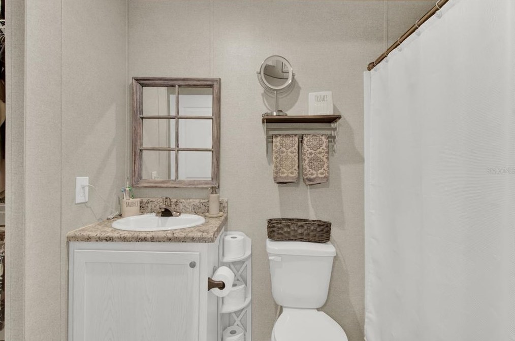 2055 Bradley Dr, Saint Cloud FL  34771-8688 exterior