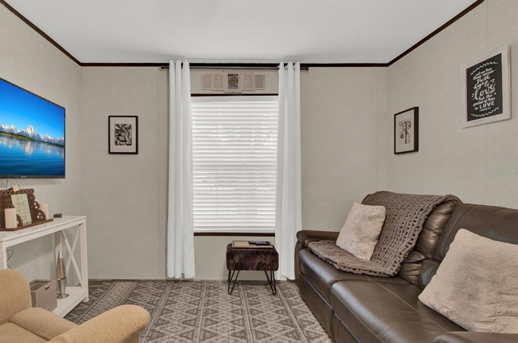 2055 Bradley Dr, Saint Cloud FL  34771-8688 exterior