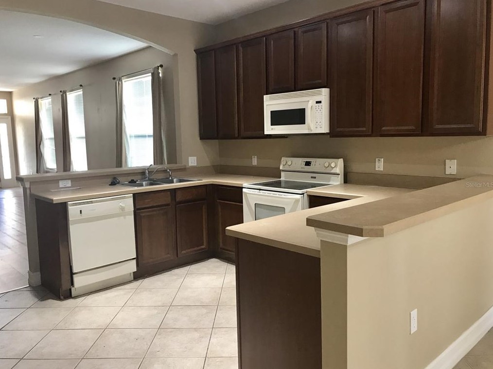 3307 Pond Pine Rd, Saint Cloud FL  34773-6018 exterior