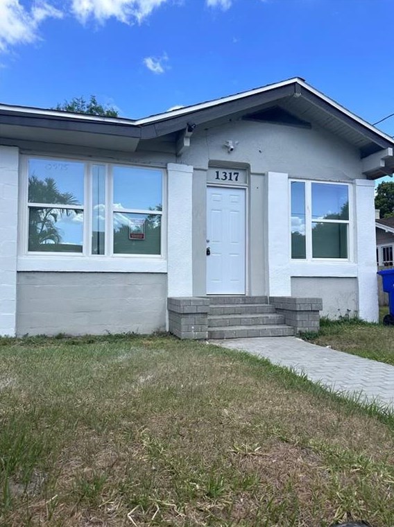 1317 Royal St, Kissimmee, FL 34744-4261