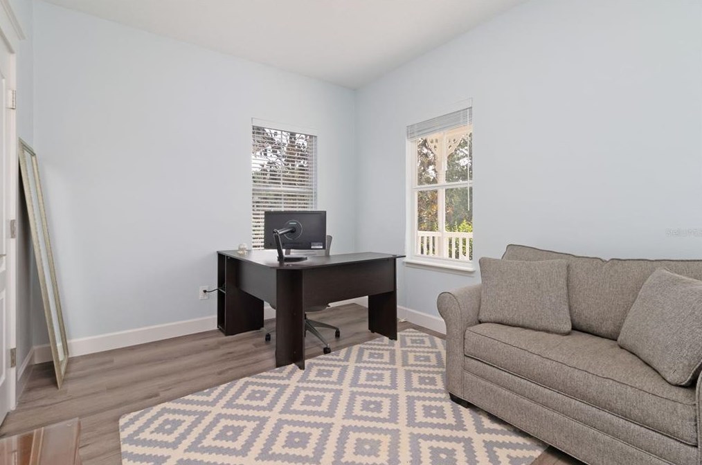 820 Lake Evalyn Dr, Kissimmee FL 34747-4804 exterior